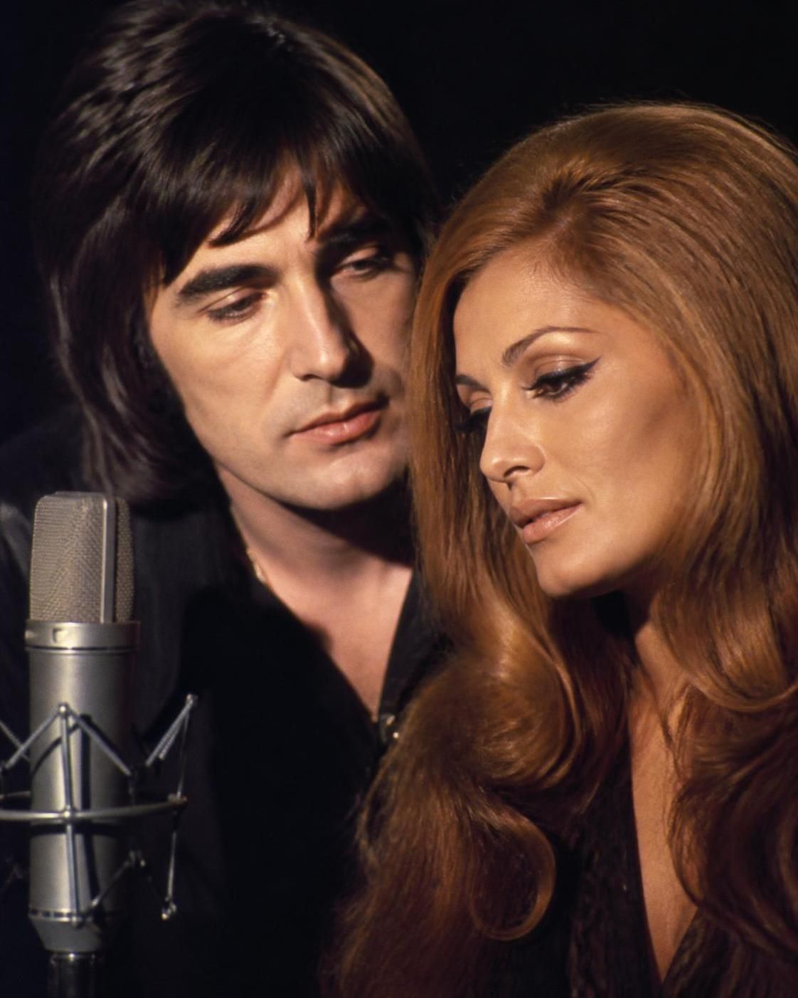 découvrez l'analyse détaillée et la signification profonde des paroles de la chanson 'je suis malade'. plongez dans l'émotion et le message de ce classique intemporel.